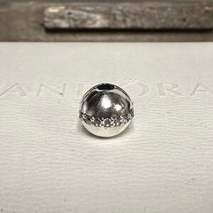 Pandora great shape sparkling line row clear crystal sterling charm safety clip